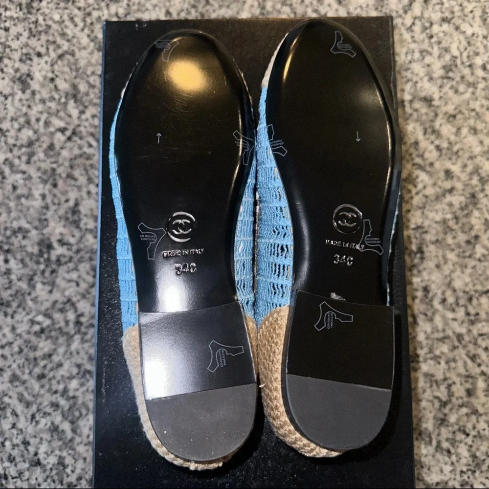 CHANEL 25P CC Raffia Crochet Woven Two Tone Cap Toe Ballerina Ballet Flat Shoes